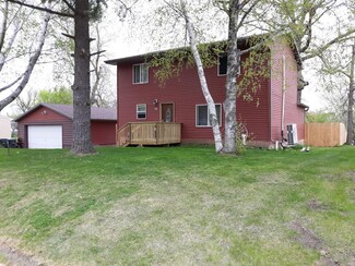 209 E 8th Ave, Osakis, MN 56360