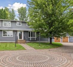 4524 129th St N, Saint Paul, MN 55110