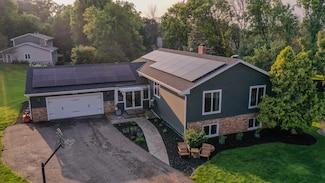 3035 Jewel Ln N, Plymouth, MN 55447