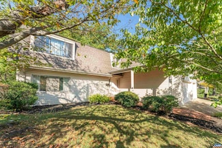 301 Lake Forest Ln, Charlottesville, VA 22901