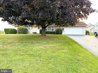 136 Martin Dr, Reinholds, PA 17569