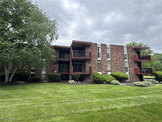 2540 N River Rd NE Unit C7, Warren, OH 44483