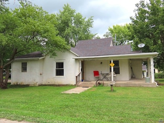 402 E Mercer St, Scranton, KS 66537