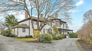 46 Chastellux Ave Unit M8, Newport, RI 02840