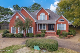 11 Wyndhurst Dr, Jackson, TN 38305