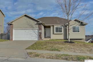15438 Briar St, Omaha, NE 68138