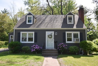 794 Center St, Manchester, CT 06040