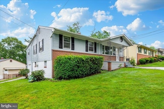7533 Dover Ln, Lanham, MD 20706
