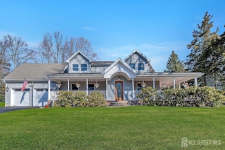 32 Inwood Dr, Milltown, NJ 08850