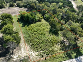 3820 Mayes Ct, Midlothian, TX 76065
