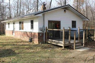 1005 N Pearl St, Winslow, IN 47598