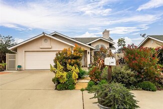 546 S 9th St, Grover Beach, CA 93433