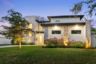 2177 Sunnyside Place, Sarasota, FL 34239