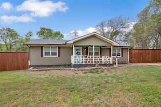 222 Maple Dr, Pottsboro, TX 75076
