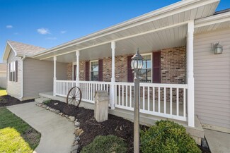 311 Zehr Ln, Fisher, IL 61843