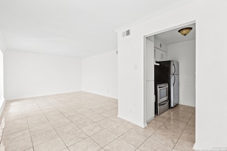 6611 Southpoint St Unit BLDG B UNIT 128, San Antonio, TX 78229