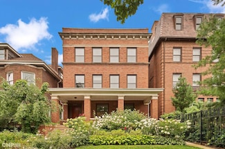 5645 S Woodlawn Ave, Chicago, IL 60637