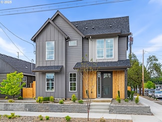 7090 N Leonard St Unit 1, Portland, OR 97203