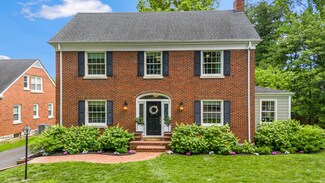 952 Cooper Dr, Lexington, KY 40502
