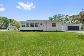 2711 Lancaster Dr, Markham, IL 60428