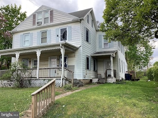 132 N 3rd St, Oxford, PA 19363