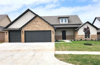 11613 NW 103rd St, Yukon, OK 73099