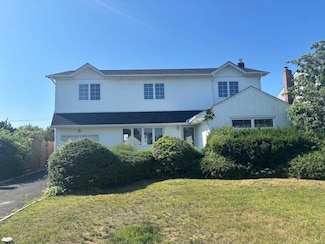 64 Devon Rd, Bethpage, NY 11714
