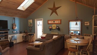 142 Fairground Rd, Northfield, VT 05663