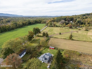 95 Water Farm Rd, Sheffield, MA 01257