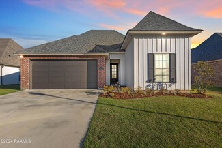 220 Gable Crest Dr, Lafayette, LA 70508