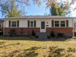 12110 Saint Clair Dr, Louisville, KY 40243
