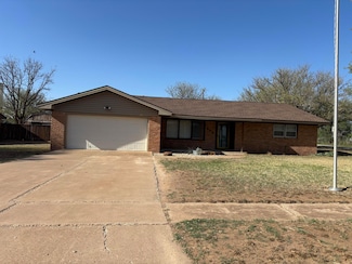 608 E Ellwood Blvd, Anton, TX 79313