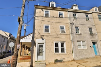 162 Green Ln, Philadelphia, PA 19127