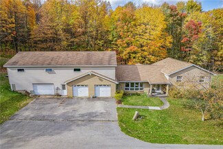 454 N Ben Franklin Rd, Indiana, PA 15701