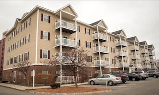 18 Harbor Ave Unit 207, Nashua, NH 03060