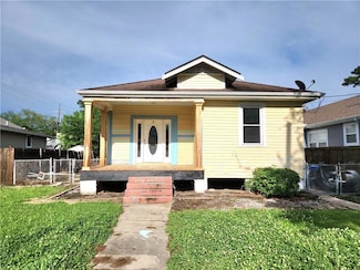 4957 Venus St, New Orleans, LA 70122