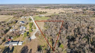 315 Dewey Ln, Franklin, TX 77856