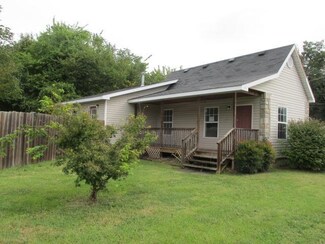 1131 E Locust St, Springfield, MO 65803