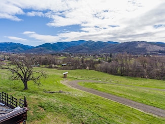 4201 Oregon 66, Ashland, OR 97520