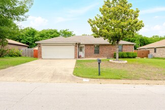 6504 Cliffside Dr, Fort Worth, TX 76134
