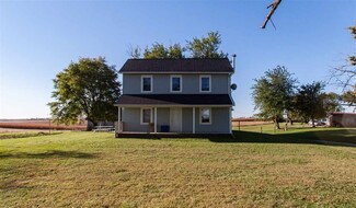 3160 305th St, Parnell, IA 52325