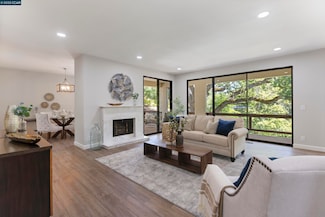 1285 Avenida Sevilla Unit 1A, Walnut Creek, CA 94595
