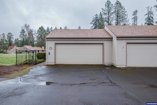 6680 Continental Cir SE, Salem, OR 97306