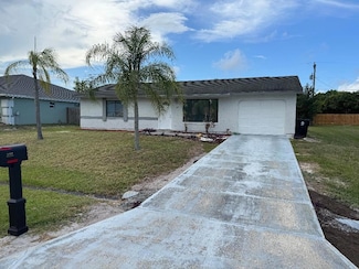 327 NE Surfside Ave, Port Saint Lucie, FL 34983