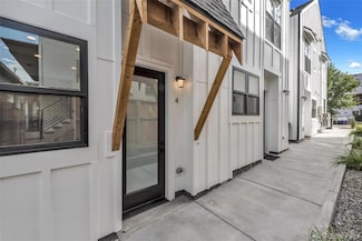 3219 W 19th Ave Unit 4, Denver, CO 80204