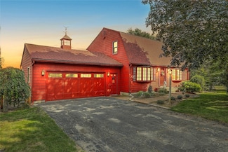 72 Silverwood Ln, West Warwick, RI 02893