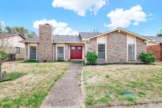 1814 Clear Creek Ln, Carrollton, TX 75007
