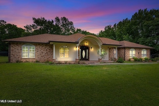 7446 Lazy Acres Rd, Pass Christian, MS 39571