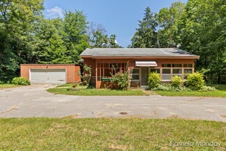 2225 Maple Island Rd, Twin Lake, MI 49457