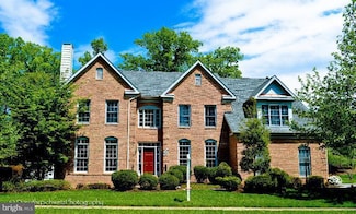 9116 Tetterton Ave, Vienna, VA 22182